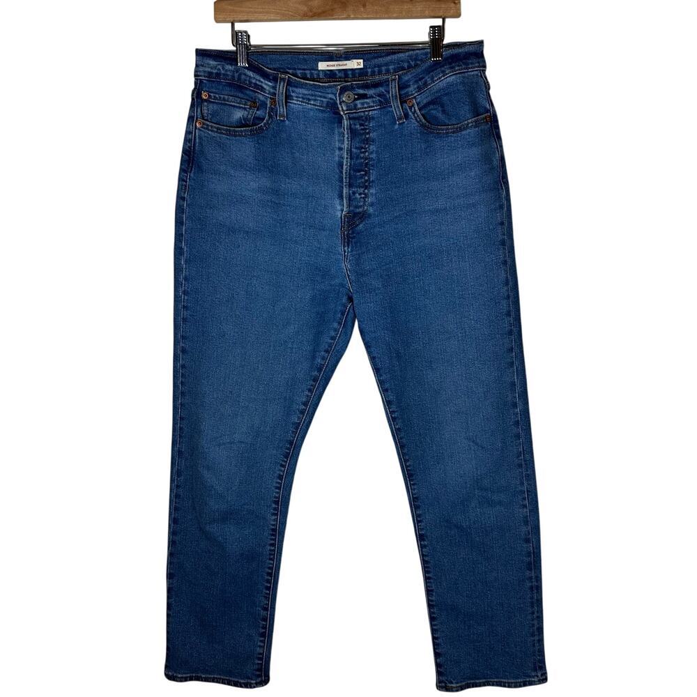 Levi's Wedgie Straight Leg Jeans sz 32 Medium Wash Levi's Jeans Button Fly